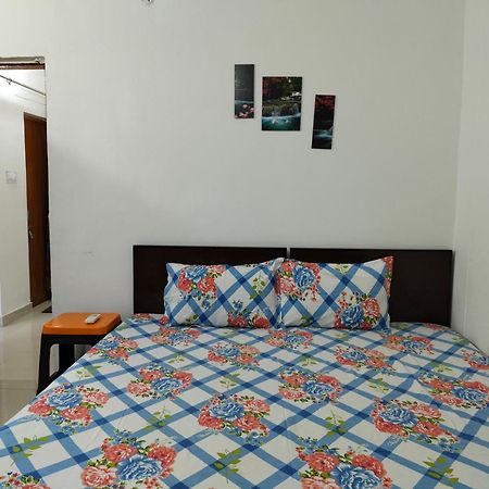 Sharda Homestay Ayodhya Exterior foto